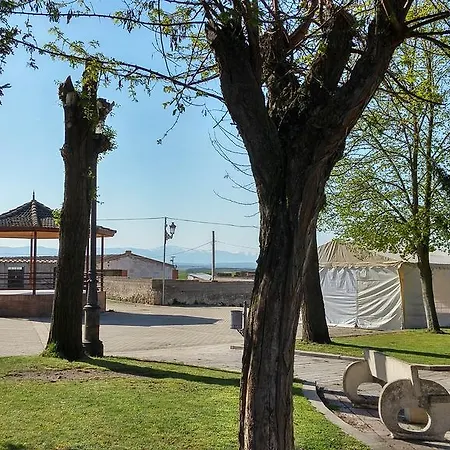 La Casa Rosa Aldea Real